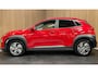 Hyundai Kona Electric EV Premium 64 kWh|GROTE ACCU|FACELIFT|3-FASE|HUD|LEDER|ACC|KRELL|STUURVERW|STOELVERW V+A|STOELVENT.|CAMERA|CARPLAY|NL