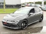 Volkswagen Golf 8 1.5 eTSI R-Line DSG PANO ACC BLIND IQ VOL