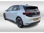 Volkswagen ID.3 First Max 58 kWh / Full option! / Trekhaak / Panoramadak / Camera / Head-up / Keyless / 20'' / ACC / Dodehoek / Elektr. stoelen / Massage / Navigatie / Stuurverwarming