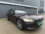 Volvo V60 2.0 T8 Twin Engine AWD Inscription Dealer onderhouden, trekhaak, 4 seizoensbanden, pano, plug-in hybrid BOMVOL!!
