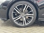 Volvo V60 2.0 B4 R-Design| Elektr. Sportstoelen | 19inch LMV | Trekhaak | Camera | Climate Pack | Pilot Assist | Carplay - Android