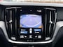 Volvo V60 2.0 B4 R-Design| Elektr. Sportstoelen | 19inch LMV | Trekhaak | Camera | Climate Pack | Pilot Assist | Carplay - Android