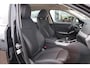 BMW 3-Serie 316d 116pk AUT Business Edition | Navigatie | Camera | Sportstoelen | PDC