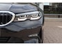 BMW 3-Serie 316d 116pk AUT Business Edition | Navigatie | Camera | Sportstoelen | PDC