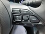 Toyota Yaris Cross 1.5 Hybrid Executive STOELVERW PARK-SENSOREN BLIND-SPOT JBL-AUDIO KEYLESS 18"LM-VELGEN AD-CRUISE APPLE/ANDROID NAVI ELEK-ACHTERKLEP DRAADLOOS-LADEN