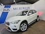 BMW X1 sDrive18i High Executive / Pano / LED