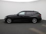 BMW 3-Serie Touring 330e (215 kW) | Apple Carplay / Android Auto | Sfeerverlichting | Trekhaak | LED Koplampen | Half Lederen Sportstoelen | Stoelverwarming | Camera | Elektrische Kofferklep |