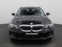BMW 3-Serie Touring 330e (215 kW) | Apple Carplay / Android Auto | Sfeerverlichting | Trekhaak | LED Koplampen | Half Lederen Sportstoelen | Stoelverwarming | Camera | Elektrische Kofferklep |