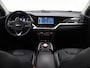 Kia e-Niro ExecutiveLine 64 kWh | Panoramadak | Lederen Bekleding | Stoelventilatie | Elektrisch verstelb. bestuurdersstoel met geheugen | Stoel/Stuurwielverwarming |