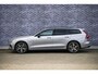 Volvo V60 2.0 T6 Plug-in hybrid AWD Plus Dark | Adaptieve Cruise Control | Trekhaak | Stoel + Stuurverwarming | 360 Camera | Sportstoelen | Harman Kardon Audio | BLIS Dodehoek Detectie |