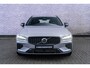 Volvo V60 2.0 T6 Plug-in hybrid AWD Plus Dark | Adaptieve Cruise Control | Trekhaak | Stoel + Stuurverwarming | 360 Camera | Sportstoelen | Harman Kardon Audio | BLIS Dodehoek Detectie |