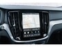 Volvo V60 2.0 T6 Plug-in hybrid AWD Plus Dark | Adaptieve Cruise Control | Trekhaak | Stoel + Stuurverwarming | 360 Camera | Sportstoelen | Harman Kardon Audio | BLIS Dodehoek Detectie |