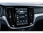 Volvo V60 2.0 T6 Plug-in hybrid AWD Plus Dark | Adaptieve Cruise Control | Trekhaak | Stoel + Stuurverwarming | 360 Camera | Sportstoelen | Harman Kardon Audio | BLIS Dodehoek Detectie |