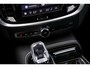 Volvo V60 2.0 T6 Plug-in hybrid AWD Plus Dark | Adaptieve Cruise Control | Trekhaak | Stoel + Stuurverwarming | 360 Camera | Sportstoelen | Harman Kardon Audio | BLIS Dodehoek Detectie |