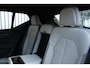 Volvo EX40 Single Motor Extended Range Business Edition | Adaptieve Cruise Control| Blind spot| Warmtepomp| Premium Audio by Harman en Kardon| 19Inch Lichtmetalen velgen| Gelamineerde zijruiten.
