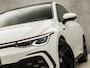 Volkswagen Golf 2.0 TSI GTI 245Pk Automaat (SCHUIFDAK, APPLE CARPLAY, GROOT NAVI, DYNAMISCHE KNIPPERLICHTEN, SFEERVERLICHTING, STUUR/STOELVERWARMING, ALCANTARA, KEYLESS, MATRIX LED KOPLAMPEN, NIEUWSTAAT)