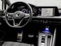 Volkswagen Golf 2.0 TSI GTI 245Pk Automaat (SCHUIFDAK, APPLE CARPLAY, GROOT NAVI, DYNAMISCHE KNIPPERLICHTEN, SFEERVERLICHTING, STUUR/STOELVERWARMING, ALCANTARA, KEYLESS, MATRIX LED KOPLAMPEN, NIEUWSTAAT)