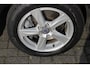 Volvo V40 T3 152PK Kinetic Navigatie / Cruise Control / Panaramadak / 16" lm velgen / Bluetooth /