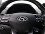 Hyundai Kona Electric EV Fashion 64 kWh / SOH 100% / Lederen Bekleding / Navigatie / KRELL Audio / Adaptive Cruise Control / Climate Control / Achteruitrijcamera /