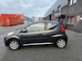 Peugeot 107 1.0-12V XS | 1E EIGENAAR | 12MND GARANTIE | AUTOMAAT | AIRCO | STOELVERWARMING | TREKHAAK | LEDER | LMV |