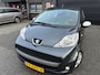 Peugeot 107 1.0-12V XS | 1E EIGENAAR | 12MND GARANTIE | AUTOMAAT | AIRCO | STOELVERWARMING | TREKHAAK | LEDER | LMV |