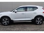 Volvo XC40 1.5 T2 Automaat Business Pro | Trekhaak | Navigatie | Camera | Stoel- + stuurverwarming | Achterbankverwarming | BLIS | 19 inch velgen | Keyless