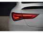 Mercedes-Benz CLA 200 Business Solution AMG | Panoramadak | Stoelverwarming | Keyless | Memory Seats | Cruise Control | Ambiance verlichting | Camera | Parkeersensoren |