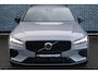 Volvo V60 2.0 T6 Plug-in hybrid AWD Plus Dark | Adaptive Cruise Control | Harman-Kardon | Trekhaak | Stoelverwarming voor/achter | Stuurwielverwarming