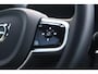 Volvo V60 2.0 T6 Plug-in hybrid AWD Plus Dark | Adaptive Cruise Control | Harman-Kardon | Trekhaak | Stoelverwarming voor/achter | Stuurwielverwarming