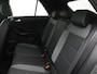 Volkswagen T-Roc 1.5 TSI R-Line | Pano dak | Camera | Stoelverwarming | Navigatie | 19" | ACC |