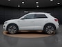 Volkswagen T-Roc 1.5 TSI R-Line | Pano dak | Camera | Stoelverwarming | Navigatie | 19" | ACC |