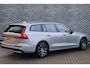 Volvo V60 2.0 T6 Plug-in hybrid AWD Plus Dark | Adaptive Cruise Control | Harman-Kardon | Trekhaak | Stoelverwarming voor/achter | Stuurwielverwarming