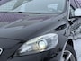 Volvo V40 2.0 D2 R-Design Business | Stoelverwarming | Parkeersensoren | Bi-xenon | Cruise control | High Performance Audio | Climate control |
