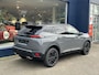 Peugeot 2008 1.2 Hybrid 145 GT | Automaat Hybride | VOORRAAD DEAL met €7.000 Korting | Panorama Schuif-/Kanteldak | Navigatie | 360 Graden Camera | Keyless Entry | Full LED Verlichting | Zwart Dak | Climate Control | 18" Lichtmetalen Velgen Evissa | Sportstoelen | Hoge Zitpositie | Parkeersensoren V+A | Adaptieve Cruise Control |