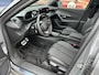 Peugeot 2008 1.2 Hybrid 145 GT | Automaat Hybride | VOORRAAD DEAL met €7.000 Korting | Panorama Schuif-/Kanteldak | Navigatie | 360 Graden Camera | Keyless Entry | Full LED Verlichting | Zwart Dak | Climate Control | 18" Lichtmetalen Velgen Evissa | Sportstoelen | Hoge Zitpositie | Parkeersensoren V+A | Adaptieve Cruise Control |