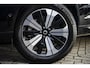 Volvo XC60 2.0 T6 Plug-in hybrid AWD Ultra Dark | Trekhaak | 360 Camera | Schuif-/Kanteldak | Stoel-/Stuurverwarming | Adaptive Cruise Control | Elektrisch Verstelbare Voorstoelen