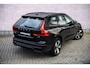 Volvo XC60 2.0 T6 Plug-in hybrid AWD Ultra Dark | Trekhaak | 360 Camera | Schuif-/Kanteldak | Stoel-/Stuurverwarming | Adaptive Cruise Control | Elektrisch Verstelbare Voorstoelen
