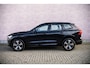 Volvo XC60 2.0 T6 Plug-in hybrid AWD Ultra Dark | Trekhaak | 360 Camera | Schuif-/Kanteldak | Stoel-/Stuurverwarming | Adaptive Cruise Control | Elektrisch Verstelbare Voorstoelen