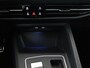 Volkswagen Golf 1.5 eTSI R-Line | Stoel & stuurverwarming | Camera | Sportstoelen | Sfeerverlichting | Digital Cockpit | Carplay | Adaptive cruise | Full LED