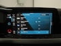 Volkswagen Golf 1.5 eTSI Life | Stoelverwarming | Carplay | Massage | Adaptive cruise | Navigatie | Sfeerverlichting | Parkeerhulp | Full LED | Memory