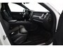 Volvo XC60 2.0 T8 Twin Engine AWD R-Design Luchtvering, Stoelverwarming, Panorama, Apple Carplay,