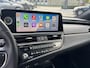 Lexus ES 300h Business Line NWE MODEL BLIND SPOT STUURVERW STOELVERW SCHUIF/KANTELDAK PARK-SENSOREN APPLE CARPLAY/ ANDROID AUTO
