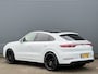 Porsche Cayenne Coupé 3.0 E-Hybrid Carrarawit Metallic Panoramadak Luchtvering Sport-Chrono Achterasbesturing Softclose Vol-Leder NL-Auto