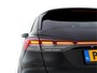 Audi Q4 e-tron 40 Launch edition Advanced Plus 77 kWh [3-Fase] {SOH-93%} (INCL-BTW) *HEATPUMP | ADAPT-CRUISE | MATRIX-LED | NAVI-FULLMAP | KEYLESS | CAMERA | DIGI-COCKPIT | DAB | AMBIENT-LIGHT | HEATED-SPORTSEATS | SHIFT-PADDLES | PRIVACY-GLASS | 19''ALU*
