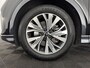 Audi Q4 e-tron 40 Launch edition Advanced Plus 77 kWh [3-Fase] {SOH-93%} (INCL-BTW) *HEATPUMP | ADAPT-CRUISE | MATRIX-LED | NAVI-FULLMAP | KEYLESS | CAMERA | DIGI-COCKPIT | DAB | AMBIENT-LIGHT | HEATED-SPORTSEATS | SHIFT-PADDLES | PRIVACY-GLASS | 19''ALU*