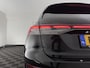 Audi Q4 e-tron 40 Launch edition Advanced Plus 77 kWh [3-Fase] {SOH-93%} (INCL-BTW) *HEATPUMP | ADAPT-CRUISE | MATRIX-LED | NAVI-FULLMAP | KEYLESS | CAMERA | DIGI-COCKPIT | DAB | AMBIENT-LIGHT | HEATED-SPORTSEATS | SHIFT-PADDLES | PRIVACY-GLASS | 19''ALU*