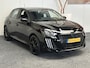 Peugeot 208 1.2 PURE TECH ACTIVE 4 SEIZOENEN BANDEN APPLE CARPLAY ANDROID AUTO NIEUWE 18" VELGEN MET 4 SEIZOENENBANDEN AIRCO