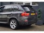 BMW X5 XDrive48i PANO COMFORTSTOELEN MEMORY XENON BOMVOL