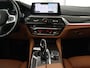 BMW 5-Serie 540i High Executive | 51.800km NAP | Schuifdak | Luxury Line | Leder | 360 Camera | Comfortstoelen | Keyless | Stoelverwarming | Navigatie | Memory | Full LED | Dodehoek detectie | Park Assist