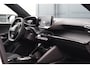 Peugeot e-2008 EV Allure Pack 50 kWh | 100% SOH / Nieuwstaat! | 3D I-cockpit | Half Leder | Adaptieve Cruise | Camera | Lichtmetaal | Apple Carplay / Android Auto